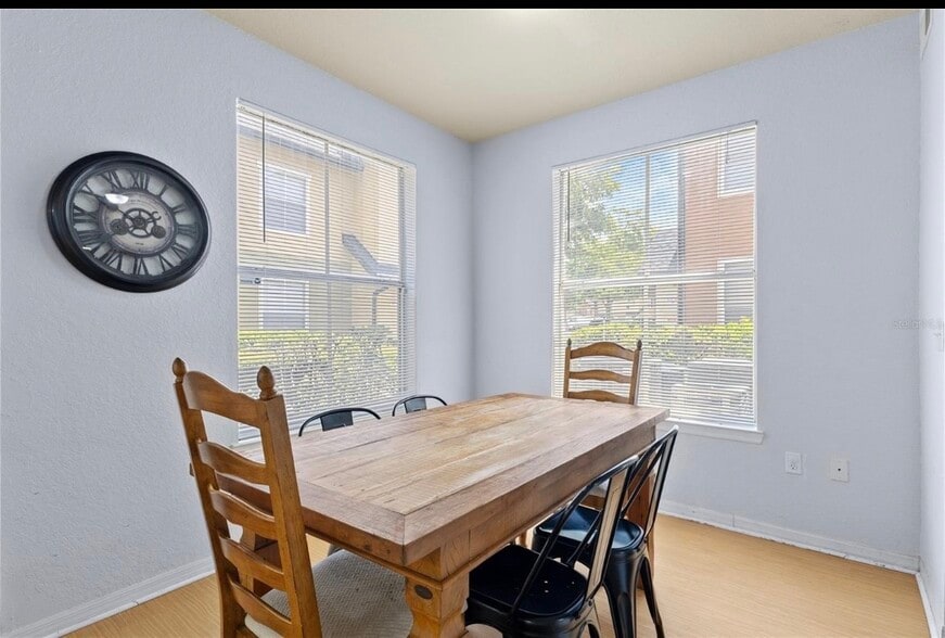 Building Photo - 6017 Westgate Dr