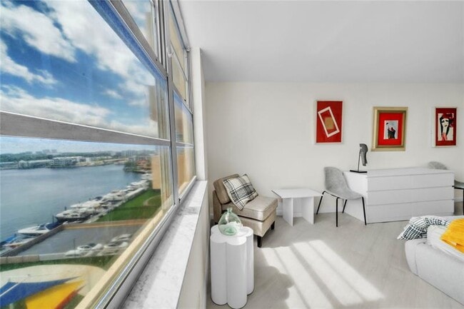 Building Photo - 250 174th St