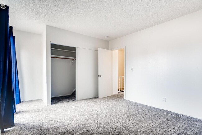 Building Photo - 6227 W Washington Ave
