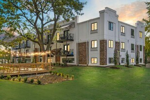 Building Photo - Vineyards on Garland Apartments