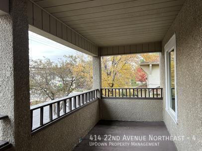 Building Photo - 414 22nd Ave NE