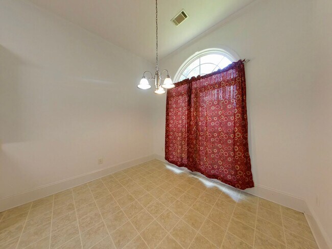 Building Photo - Grovetown Home!