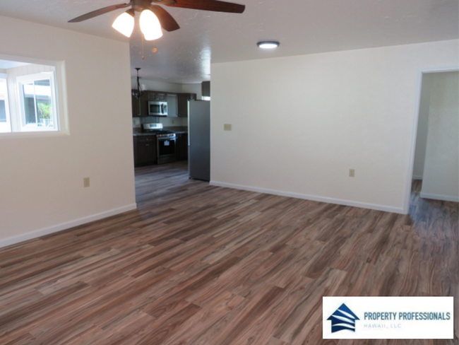 Building Photo - Stylish, custom home in Nanawale!