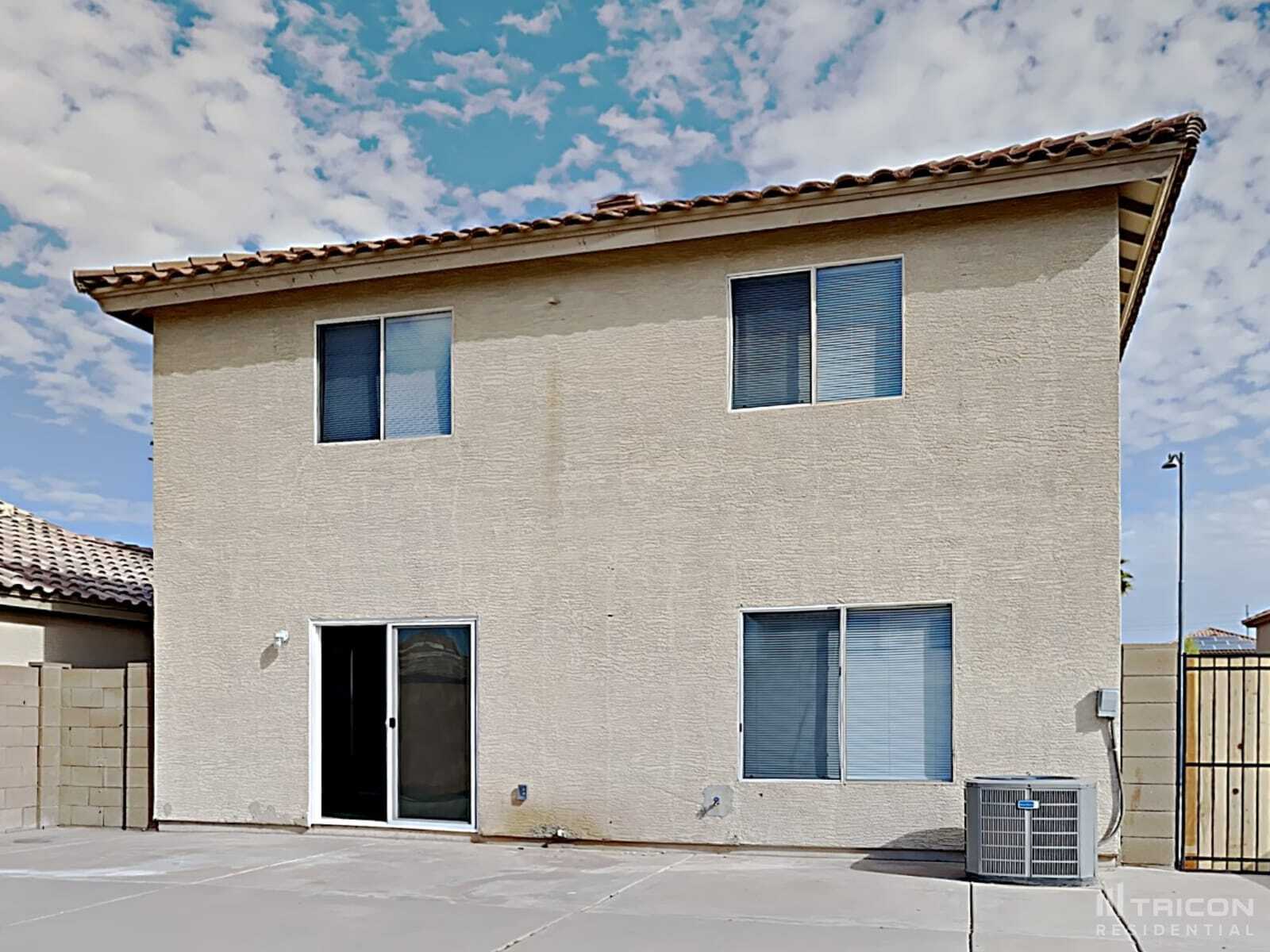 Building Photo - 12929 W Laurel Ln