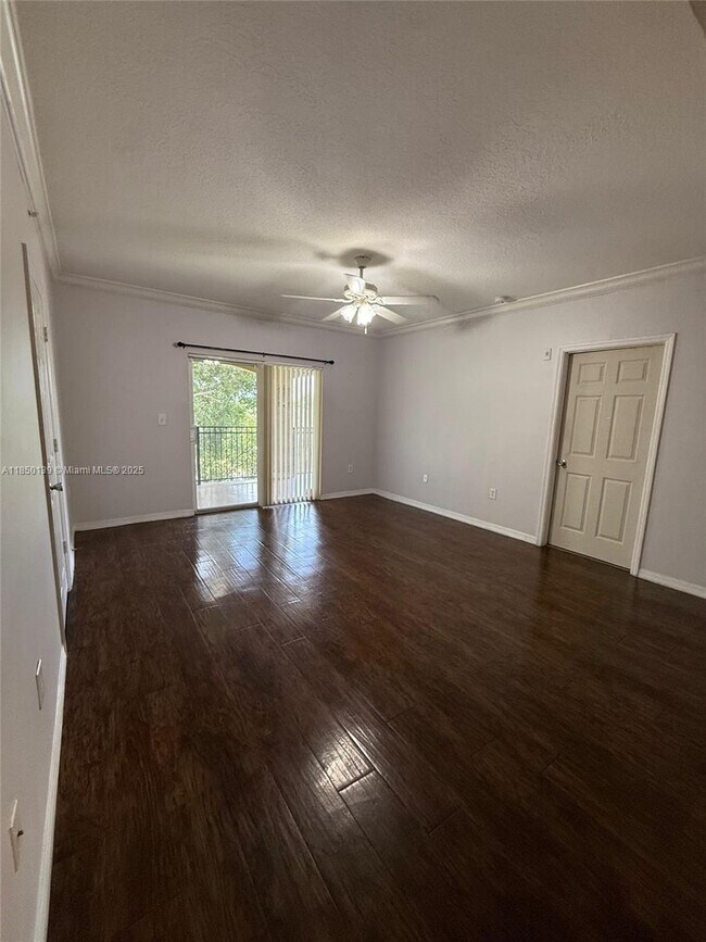 Primary Photo - 201 SW 116th Ave