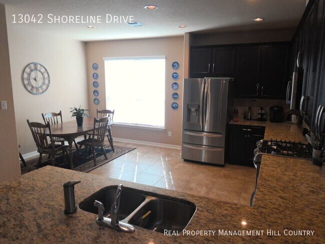 Building Photo - 13042 Shoreline Dr