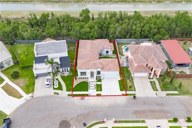 Building Photo - 36 Cottonwood St