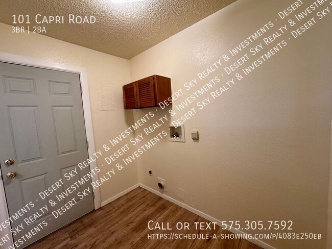 Building Photo - 101 Capri Rd