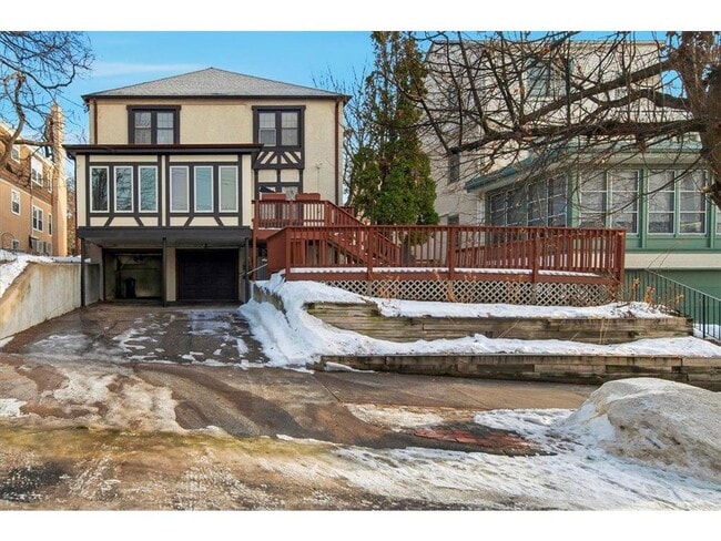 Building Photo - 3540 Irving Ave S