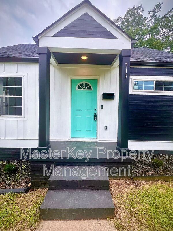 Building Photo - 713 Massey Ave