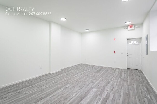 Building Photo - 5715 Woodland Ave