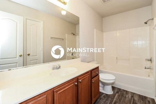 Building Photo - 3 Bedroom Pet-Friendly Home in Cedar Hill, TX with Main Street Renewal