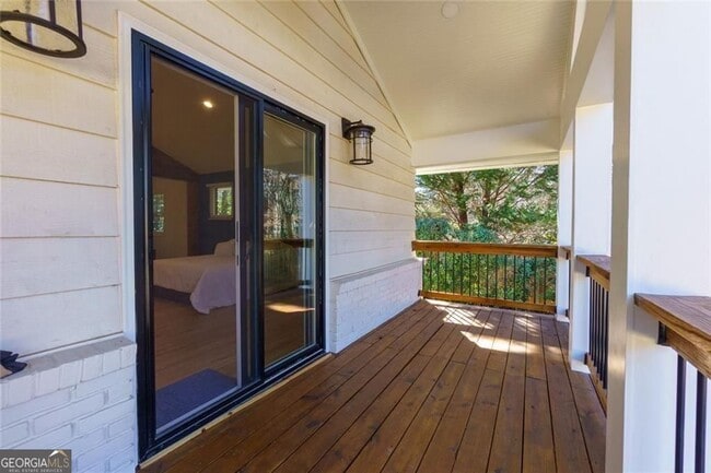 Building Photo - 7330 Hunters Branch Dr NE