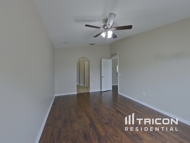 Building Photo - 531 Brown Bear Way