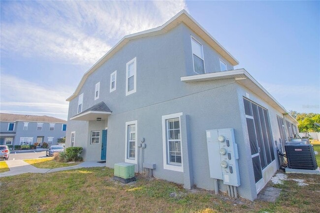 Building Photo - 12930 Kings Crossing Dr