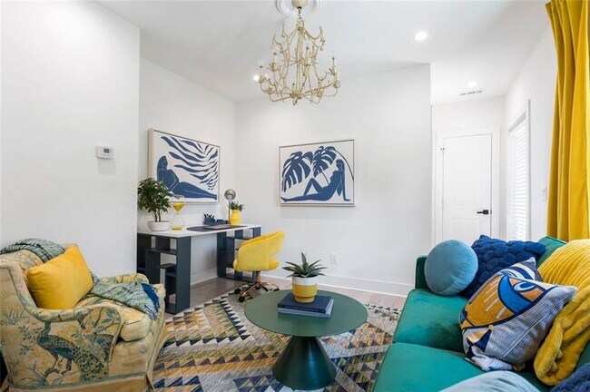 Building Photo - 724 Charles Allen Dr NE