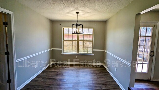 Building Photo - 1220 Langston Ln