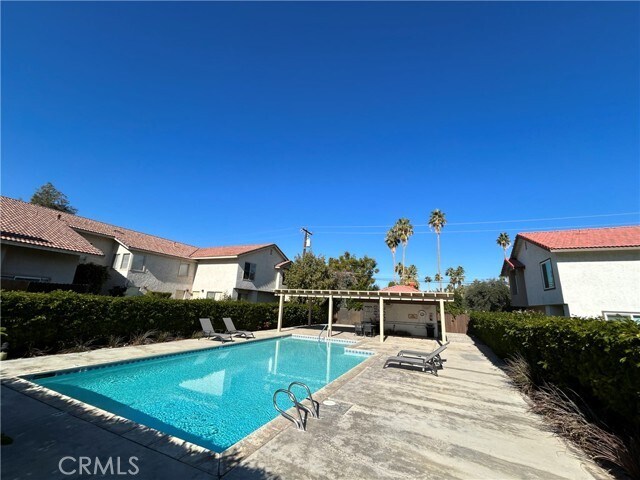 Building Photo - 74606 Driftwood Dr