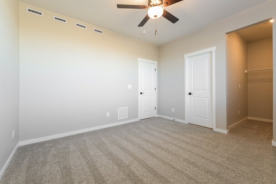 Building Photo - 9462 Yampa Ct