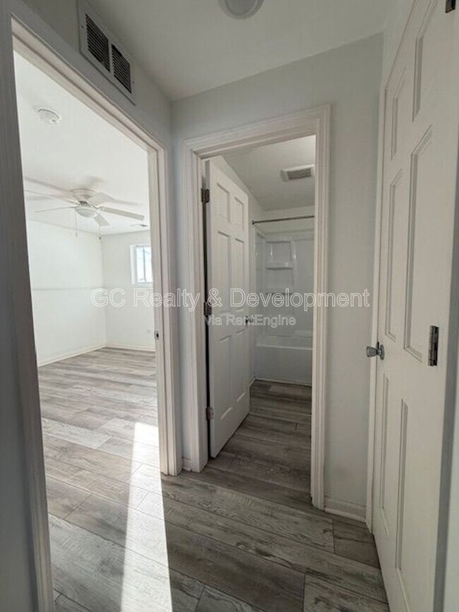 Building Photo - 284 W Windsor Terrace