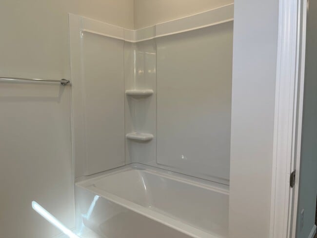 Building Photo - Brand New 3/3 Move In Ready Now!