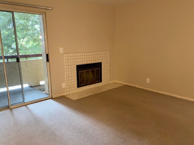Building Photo - 1310 Walden Rd
