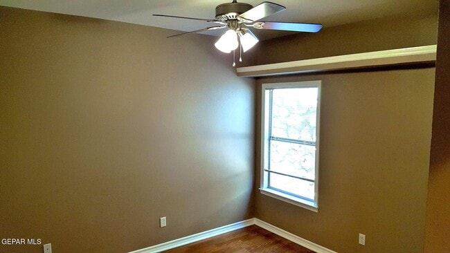 Building Photo - 11727 Dos Palmas Dr