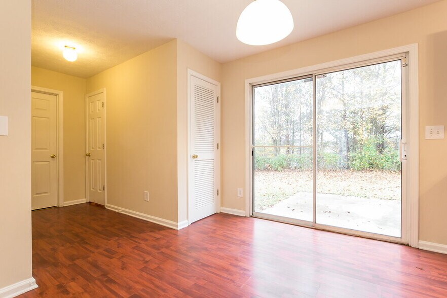 Building Photo - 3019 Sentinel Cir