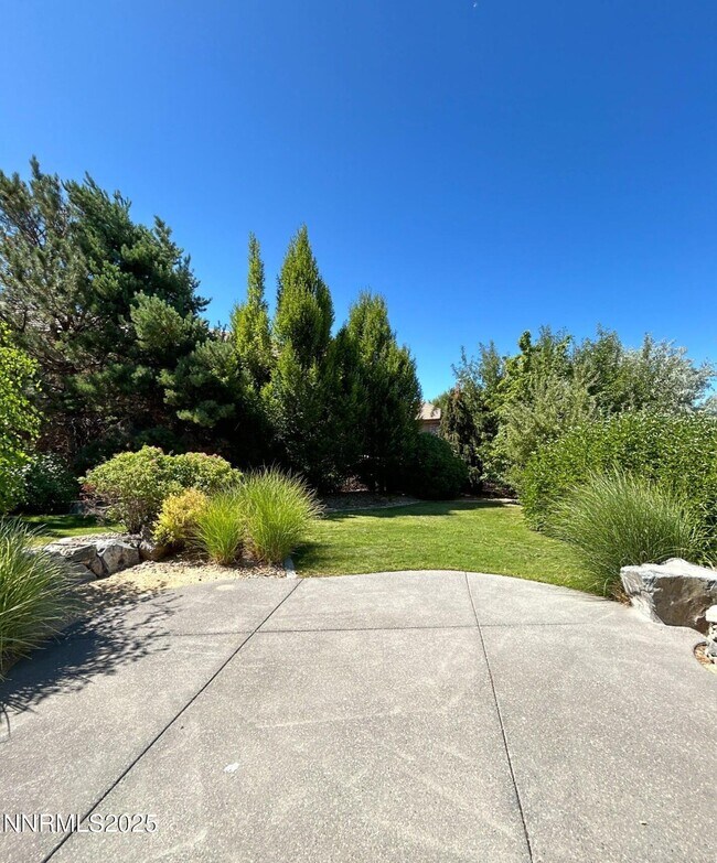 Building Photo - 6785 Eagle Wing Cir