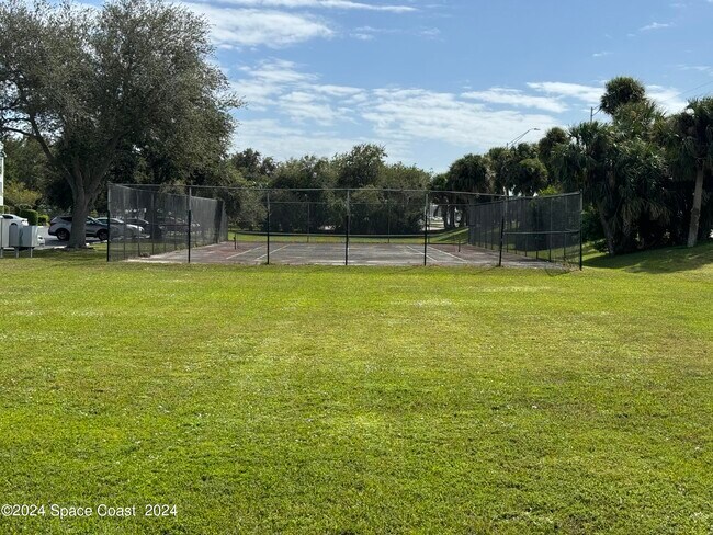 Building Photo - 6850 US-1