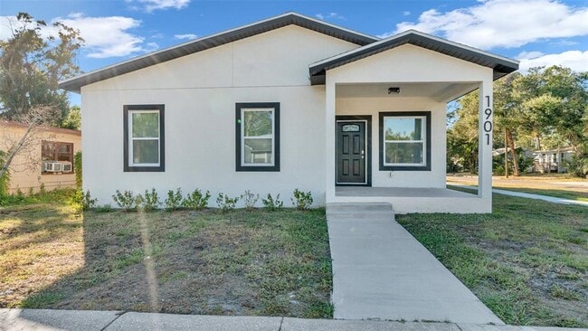 Building Photo - 1901 31st St S