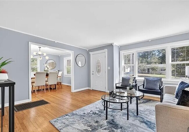 Building Photo - 2571 Temple Johnson Rd SW