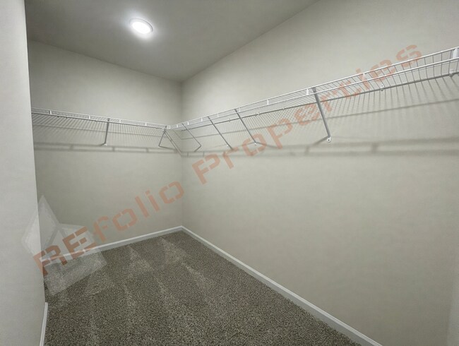 Building Photo - 127 Tourmaline Hl Dr