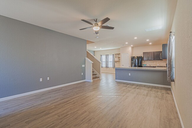 Building Photo - $300 OFF 1ST MONTH RENT IF YOU MOVE IN WIT...