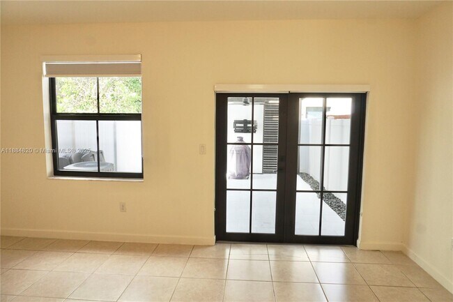 Building Photo - 10606 West 33rd Ct