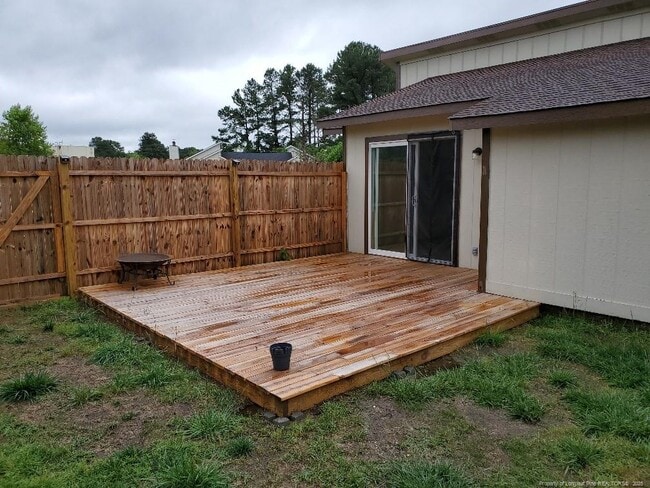 Building Photo - 6516 Wicklow Pl