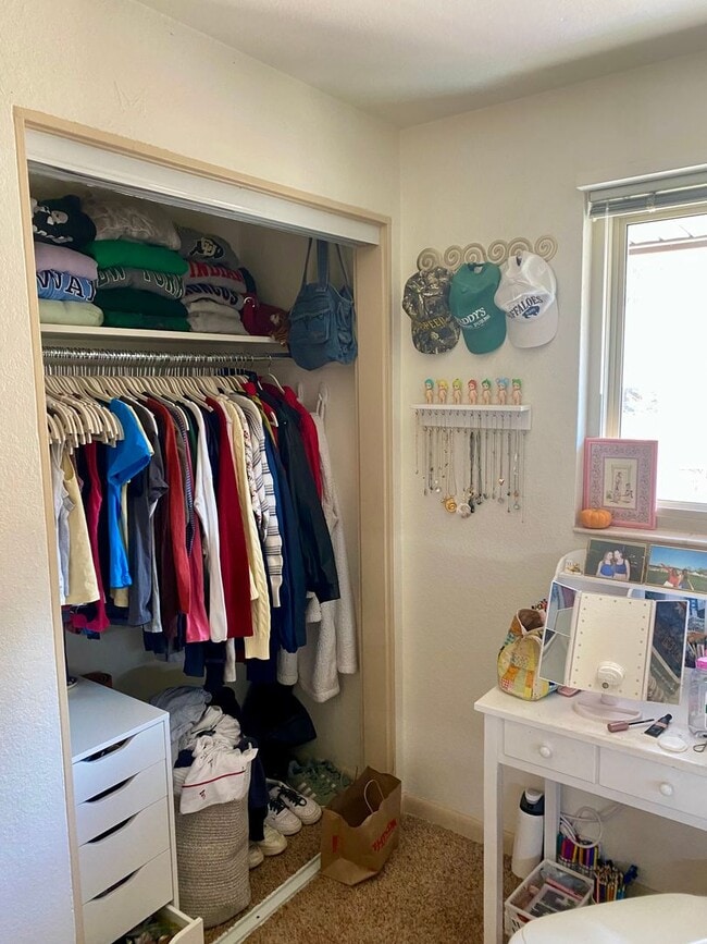 Building Photo - Available for 2026-2027 Fall Pre-Leasing! ...