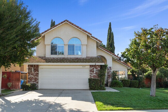 Primary Photo - 30207 Silver Ridge Ct