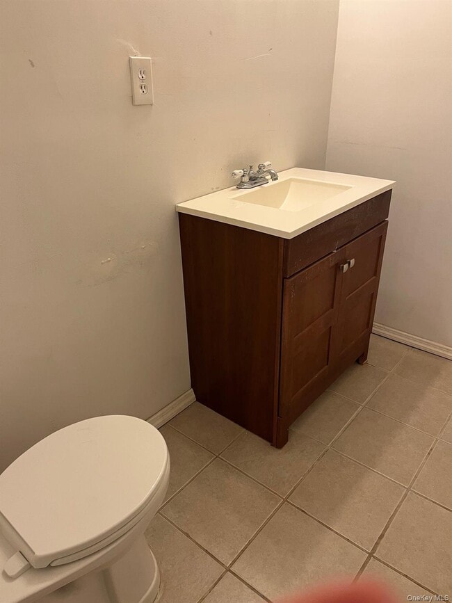 Building Photo - 45 Autumn Dr