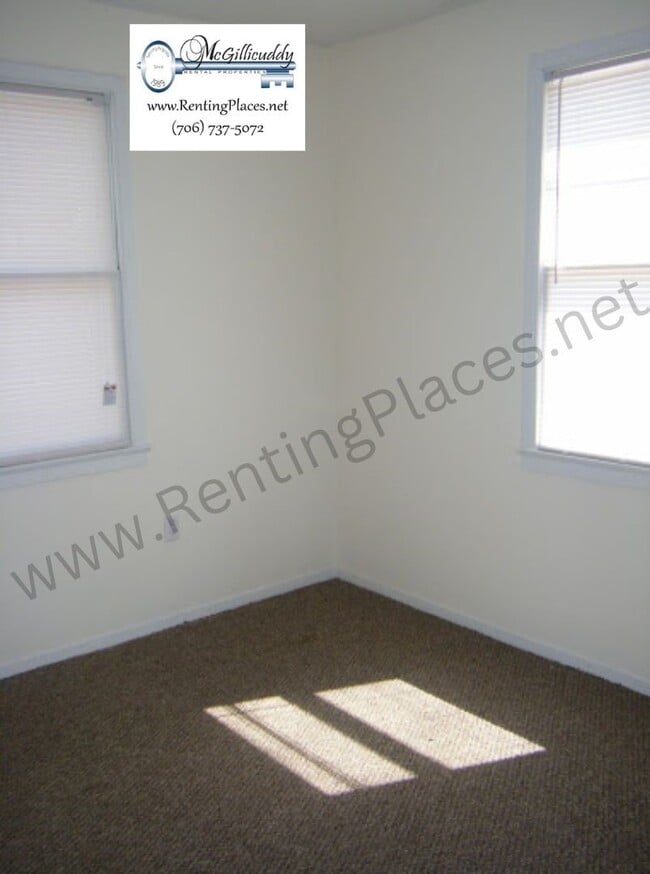 Building Photo - 1705 Holden Ct