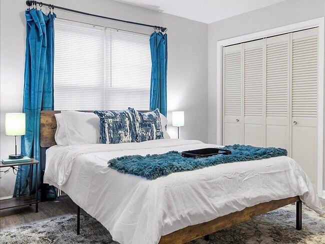 Building Photo - 1835 Portland Ave