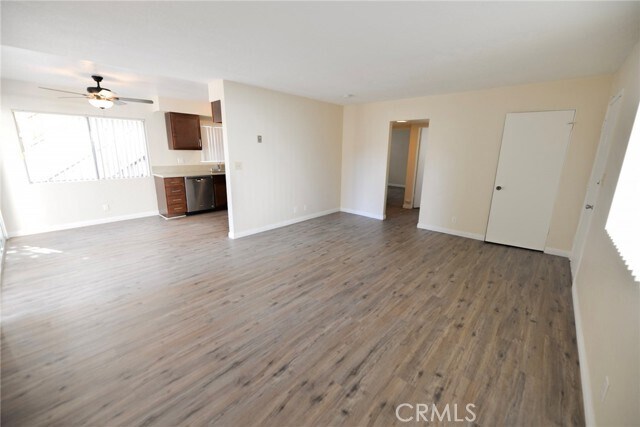 Building Photo - 505 Avenida Victoria
