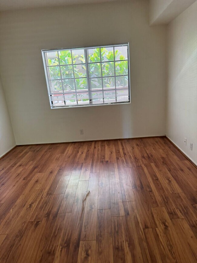 Building Photo - HARBOR MANOR CONDOS! ACROSS FROM HARBOR UCLA MED CTR IMMACULATE  2 bdrm 2 ba. CONDO FOR LEASE!