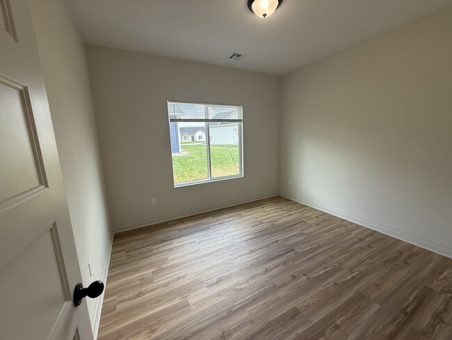 Building Photo - 1823 Liam Ct