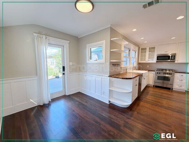 Building Photo - 4609 W 17th St