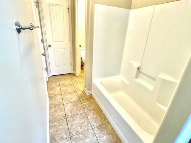 Building Photo - Now Leasing A 3 Bedroom 2 Bath home in Cor...