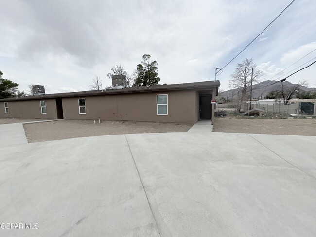 Primary Photo - 4640 Vesta Loop Ct