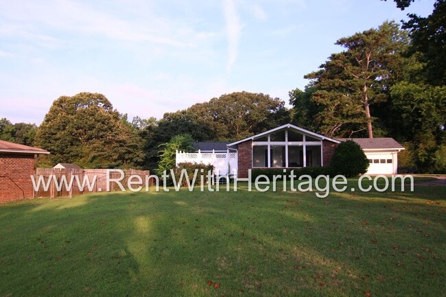 Building Photo - Charming Newly Renovated 3bd/ 2ba/ Gorgeou...