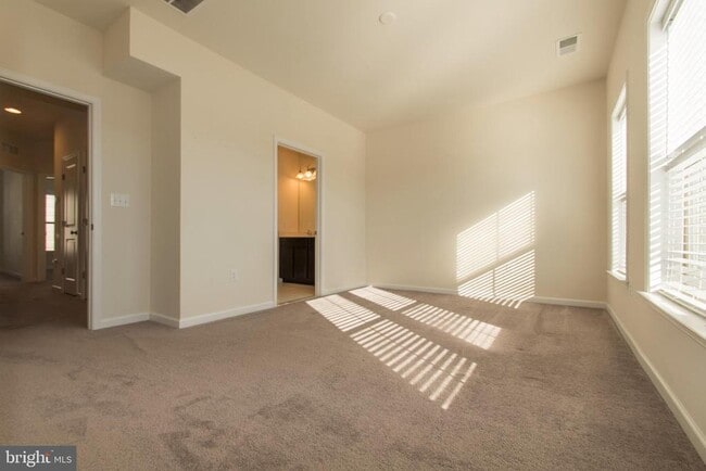 Building Photo - 14337 Potomac Heights Ln