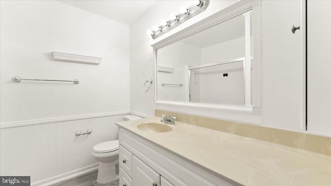 Building Photo - 14524 Golden Oak Rd